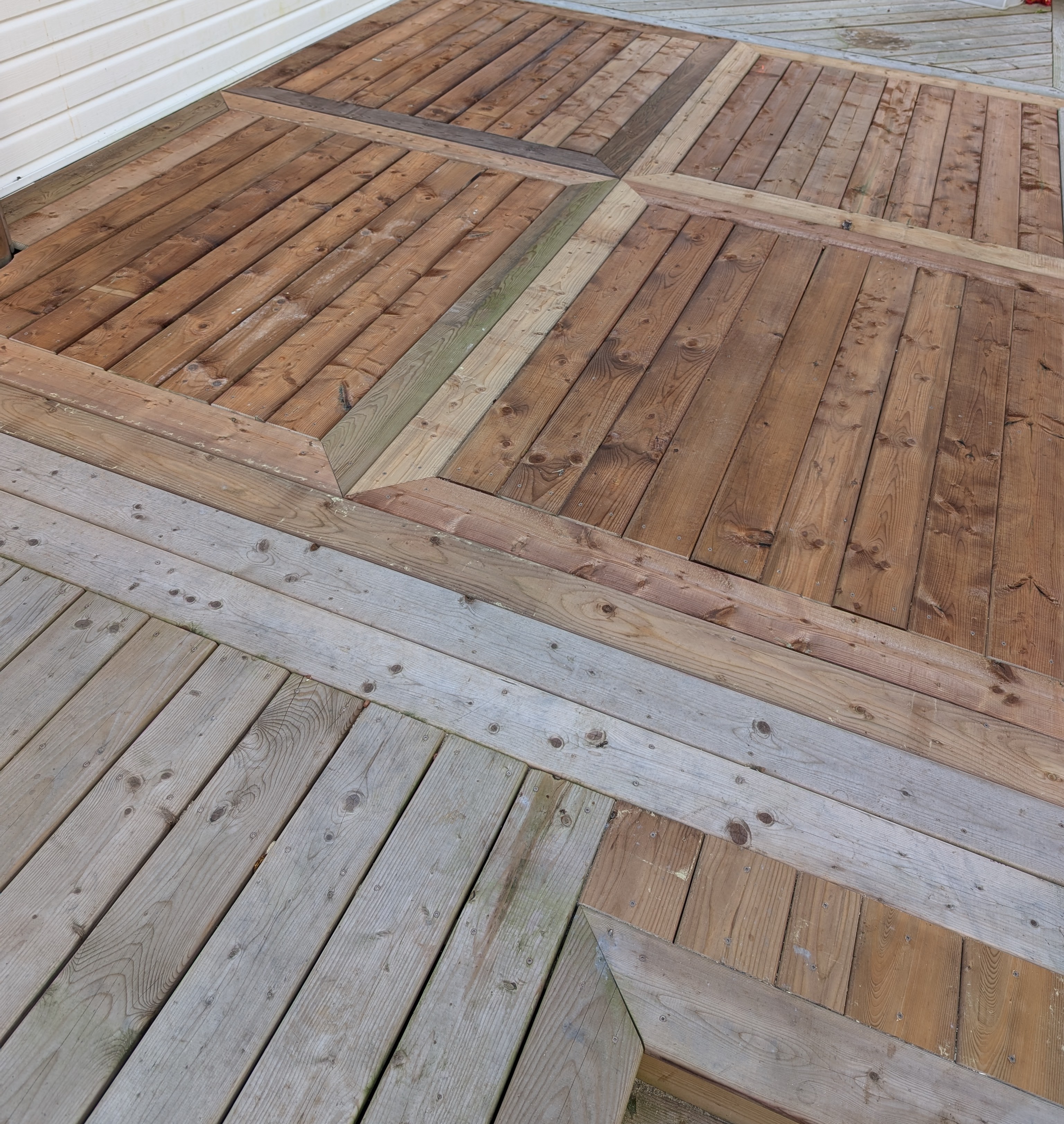 A Beautiful design to set your deck apart from the others!